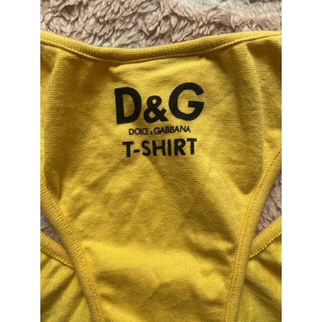D&G(ディーアンドジー)のD&G 黄色　元気　タンクトップ　キャミソール レディースのトップス(タンクトップ)の商品写真