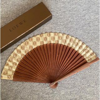 ☆LOEWE☆ロエベ☆扇子☆保存箱付き☆