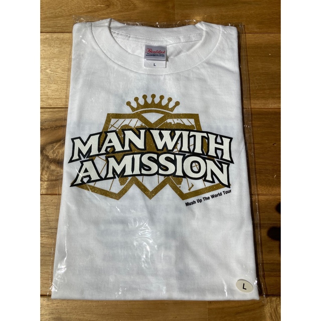 MAN WITH A MISSION(マンウィズアミッション)の【新品】MAN WITH A MISSION　ツアーTシャツ メンズのトップス(Tシャツ/カットソー(半袖/袖なし))の商品写真