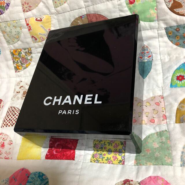 CHANEL(シャネル)のシャネルメイクボックス コスメ/美容のコスメ/美容 その他(その他)の商品写真