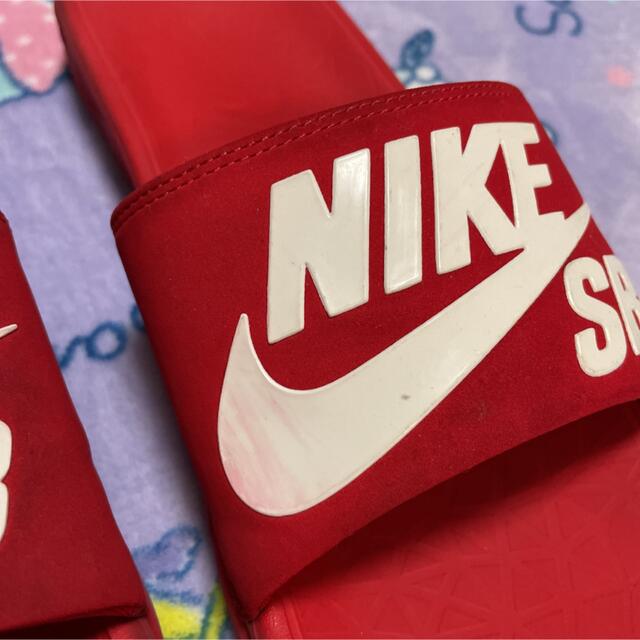 NIKE(ナイキ)のNIKE SB べナッシ　ナイキ　サンダル　レッド　24センチ レディースの靴/シューズ(サンダル)の商品写真