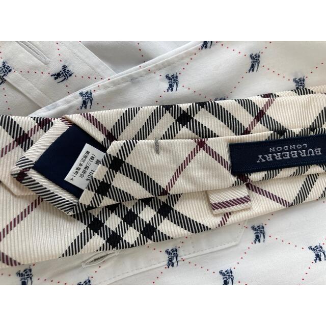 BURBERRY(バーバリー)のsissy様専用 キッズ/ベビー/マタニティのキッズ服男の子用(90cm~)(ドレス/フォーマル)の商品写真