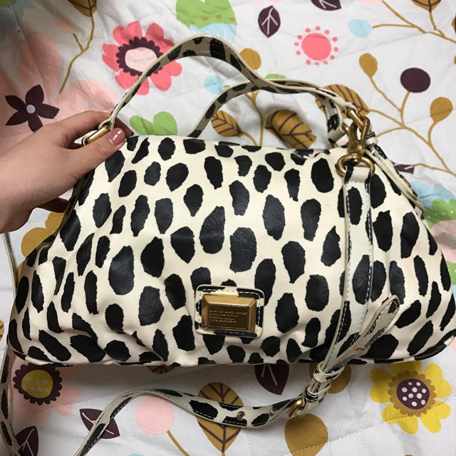 MARC BY MARC JACOBS(マークバイマークジェイコブス)のMARC BY MARC JACOBS レディースのバッグ(ハンドバッグ)の商品写真