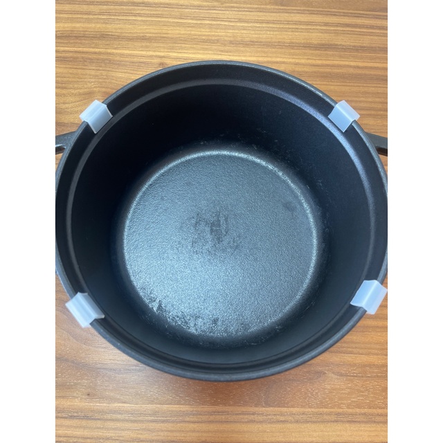 STAUB(ストウブ)のFJM様専用　staub ピコ・ココット　ラウンド　18cm・20cm インテリア/住まい/日用品のキッチン/食器(鍋/フライパン)の商品写真