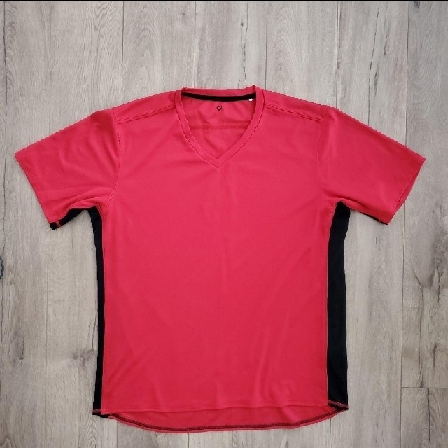 GU(ジーユー)のGU VネックドライTシャツ メンズのトップス(Tシャツ/カットソー(半袖/袖なし))の商品写真