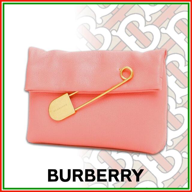 BURBERRY(バーバリー)の★新品★Burberry ゴールドのアクセントが上品なレザークラッチバッグ   レディースのバッグ(クラッチバッグ)の商品写真