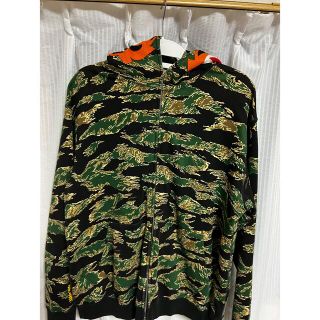 アベイシングエイプ(A BATHING APE)のA BATHING APEパーカー(パーカー)