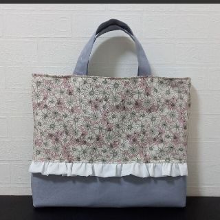 【ハンドメイド】レッスンバッグ　絵本バッグ　サブバッグ　花柄　リバティ風　フリル(レッスンバッグ)