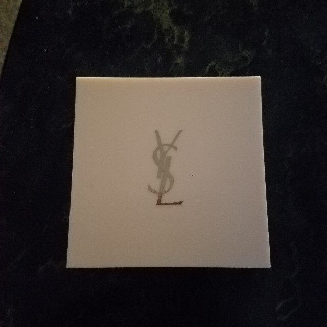 Yves Saint Laurent Beaute - イヴサンローラン ラディアントタッチ 3D グロウの通販 by Peputo 's market ｜イヴサンローランボーテならラクマ