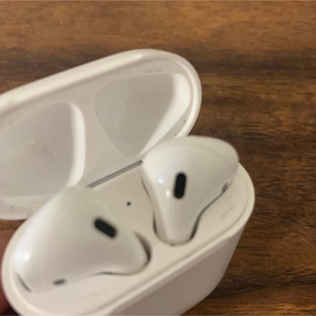 Apple(アップル)の《値引き可》AirPods【第一世代】Apple エアーポッズ 純正品 スマホ/家電/カメラのオーディオ機器(ヘッドフォン/イヤフォン)の商品写真