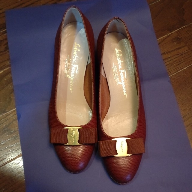 Ferragamo　パンプス　23.5cm