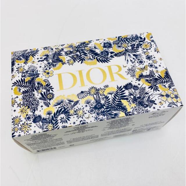 Dior(ディオール)のDior ディオール ホリデー オファー 2021 数量限定品 2箱セット コスメ/美容のキット/セット(コフレ/メイクアップセット)の商品写真