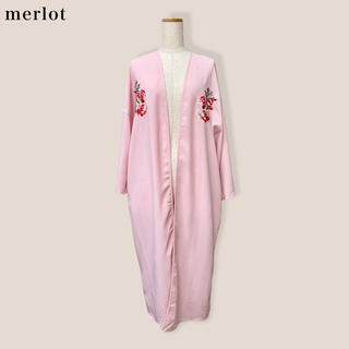 メルロー(merlot)の【merlot】刺繍ガウン　ワンピース　羽織り　メルロー2400→2160(その他)