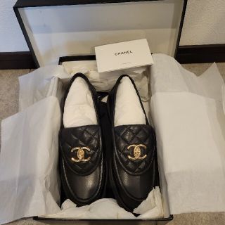 シャネル(CHANEL)の新品  シャネル  ローファー 38  レア(ローファー/革靴)