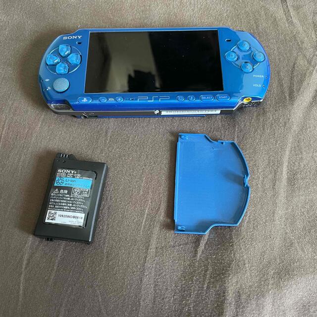 PlayStation Portable(プレイステーションポータブル)のPSP3000 バイブラント・ブルー エンタメ/ホビーのゲームソフト/ゲーム機本体(携帯用ゲーム機本体)の商品写真
