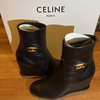 新品　未使用　CELINセリーヌ　トリオンフ　ショートブーツ