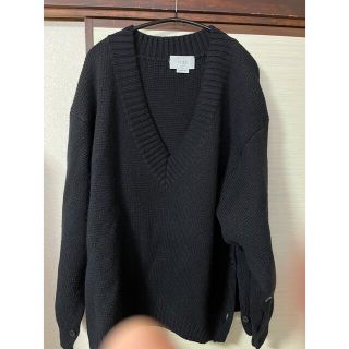 サンシー(SUNSEA)のYOKE 19AW 5G MILANO RIB V-NECK KNIT(ニット/セーター)