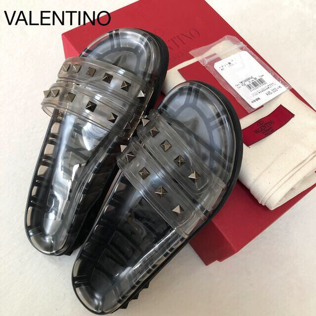 VALENTINO ロックスタッズ サンダル