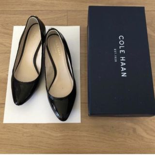 コールハーン(Cole Haan)の一度のみ使用　雨の日にも！　Colehaan ウォータープルーフ エナメルパンプ(ハイヒール/パンプス)