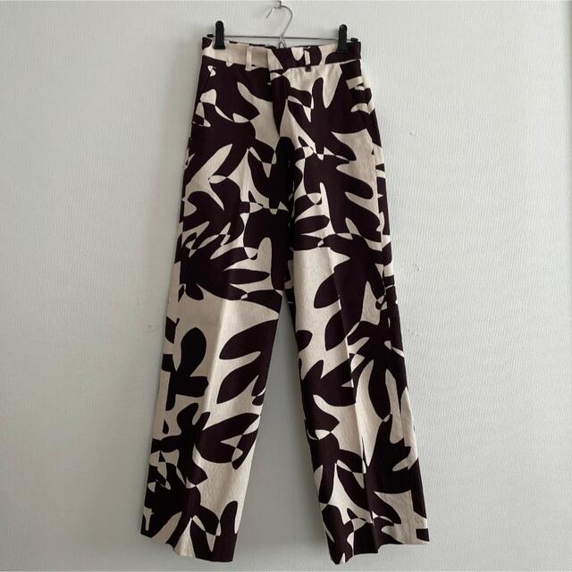 6 (ROKU)(ロク)のroku 6 ROKU  LEAF PRINT PANTS パンツ レディースのパンツ(カジュアルパンツ)の商品写真