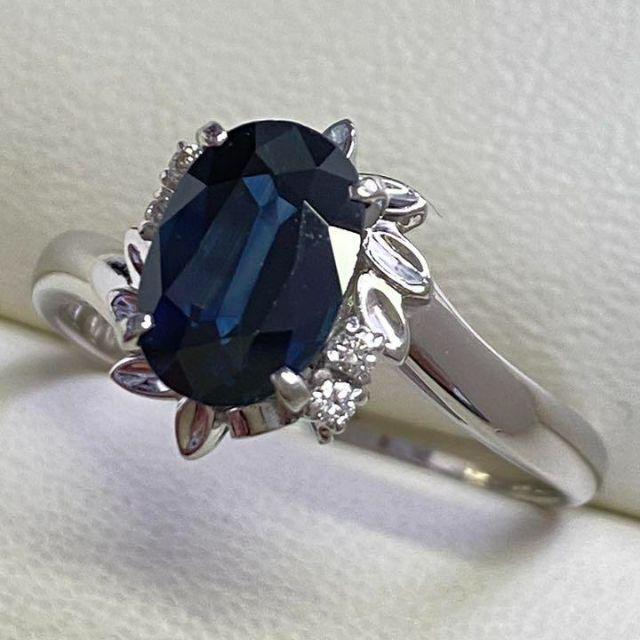 Pt900　天然サファイアリング　S1.97ct　サイズ21号　6.1g レディースのアクセサリー(リング(指輪))の商品写真