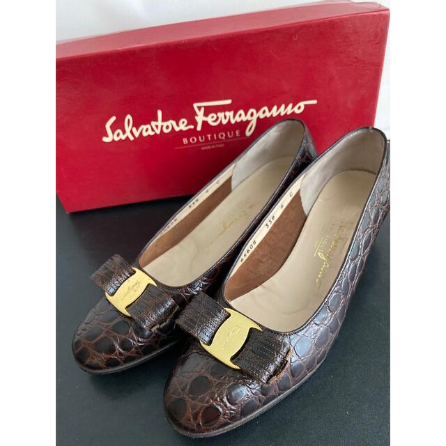 Salvatore ferragamo パンプス クロコ型押し