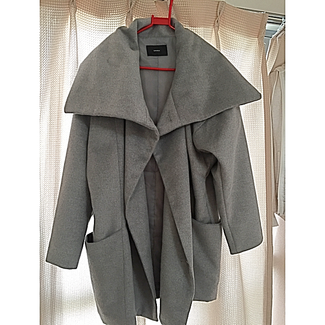 EMODA(エモダ)のEMODA グレー コクーンコート レディースのジャケット/アウター(ピーコート)の商品写真