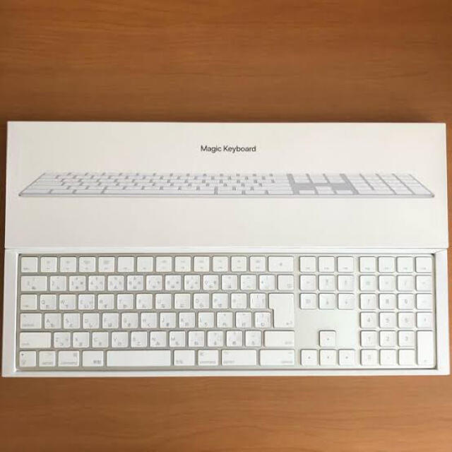 【美品】APPLE MAGIC KEYBOARD(テンキーツキ-JIS)