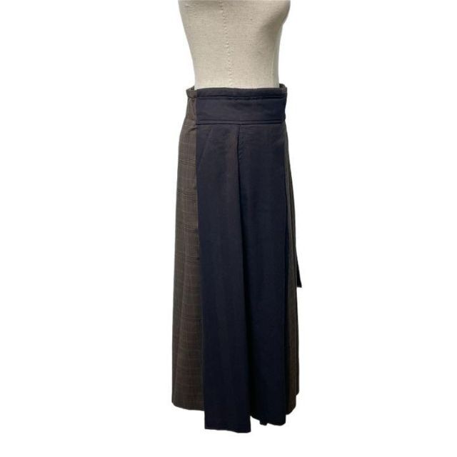 KBF(ケービーエフ)のKBF　MIX パターン　デザイン　スカート　ブラウン　ネイビー　ロング　フリー レディースのスカート(ロングスカート)の商品写真