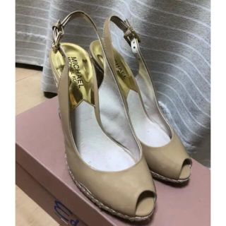 マイケルコース(Michael Kors)の美品マイケルコース ヌーディウエッジサンダル 23.5 Michael Kors(サンダル)