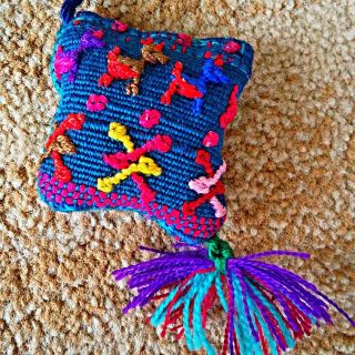 チチカカ(titicaca)の【未使用品】中東 刺繍 匂い袋 サシェ ネックレス ペンダント チャーム(アロマグッズ)