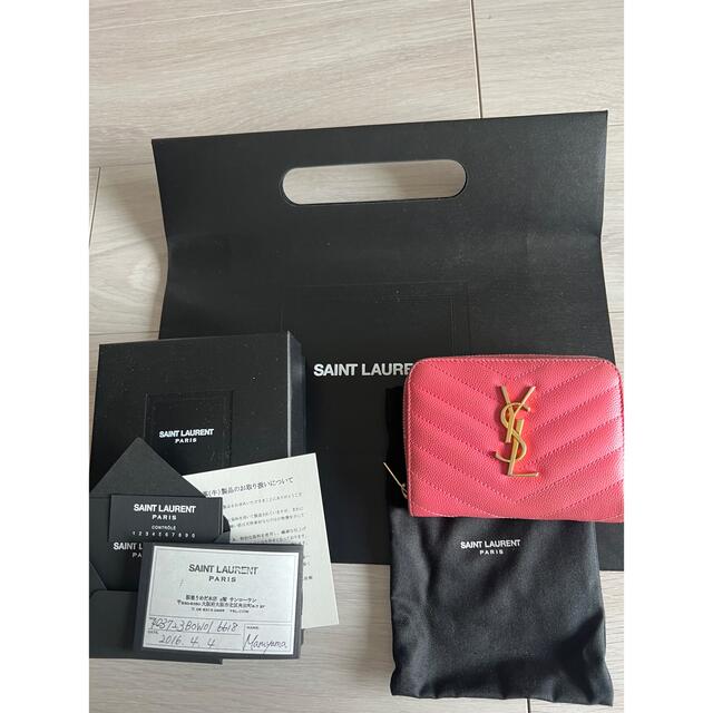 Saint Laurent(サンローラン)のサンローラン　折り財布　ピンク レディースのファッション小物(財布)の商品写真