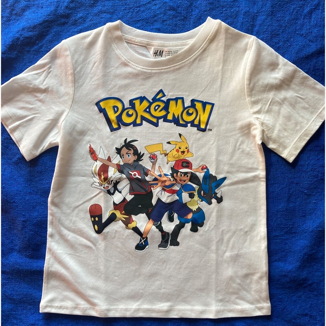 H&M(エイチアンドエム)の《最新作》新品　ポケモンTシャツ　110/115 キッズ/ベビー/マタニティのキッズ服男の子用(90cm~)(Tシャツ/カットソー)の商品写真