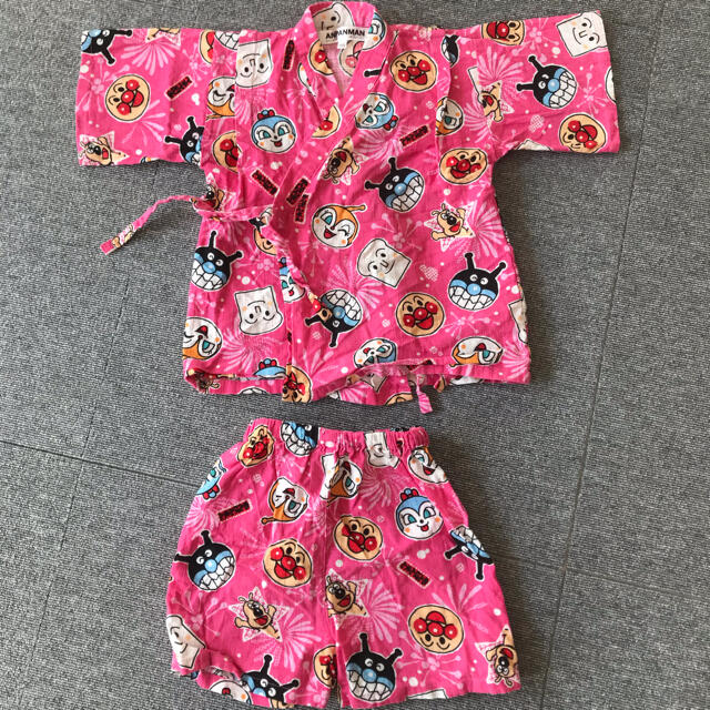 アンパンマン  甚平　100 キッズ/ベビー/マタニティのキッズ服女の子用(90cm~)(甚平/浴衣)の商品写真