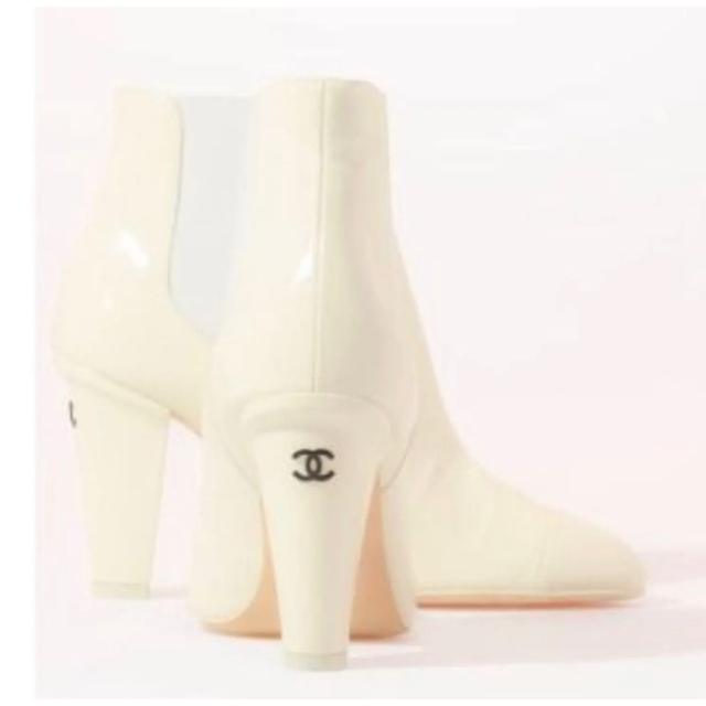 靴みはち様専用 CHANELクルーズラインショートブーツですレディース
