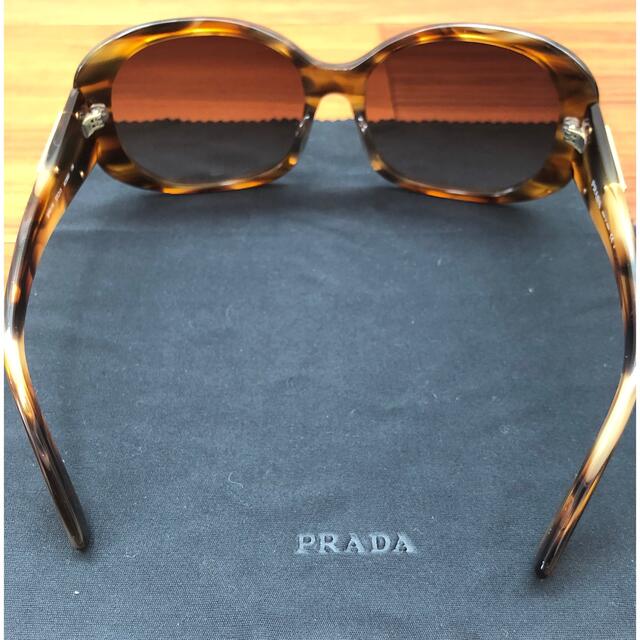 PRADA(プラダ)のPRADA プラダ サングラス (正規品・美品) レディースのファッション小物(サングラス/メガネ)の商品写真