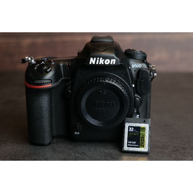 Nikon - D500ボディ中古（購入特典：XQDとカードリーダー、予備バッテリープレゼント）
