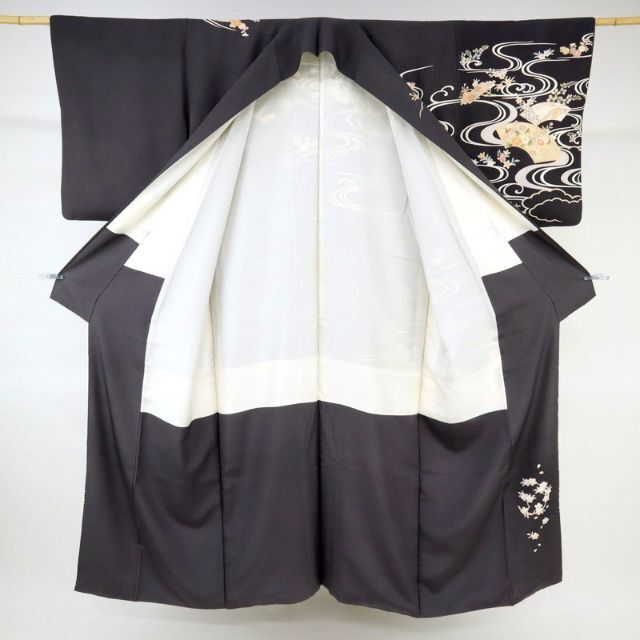 もんち様専用☆古典柄訪問着□流水花筏地紙に宝尽くし□袷正絹 もんち様専用☆古典柄訪問着□流水花筏地紙に宝尽くし□袷正絹