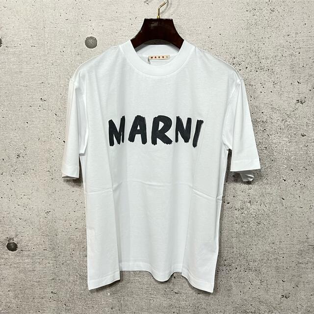 Marni(マルニ)の新品　MARNI マルニ　36 ロゴTシャツ　ホワイト　半袖　オーバーサイズ レディースのトップス(Tシャツ(半袖/袖なし))の商品写真