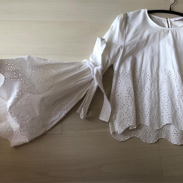 ZARA(ザラ)のZARA レースブラウス レディースのトップス(シャツ/ブラウス(長袖/七分))の商品写真