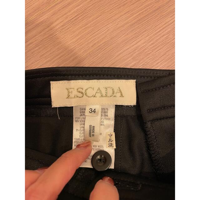 ESCADA(エスカーダ)の★最安値★エスカーダ34 レオパード　パンツ レディースのパンツ(カジュアルパンツ)の商品写真