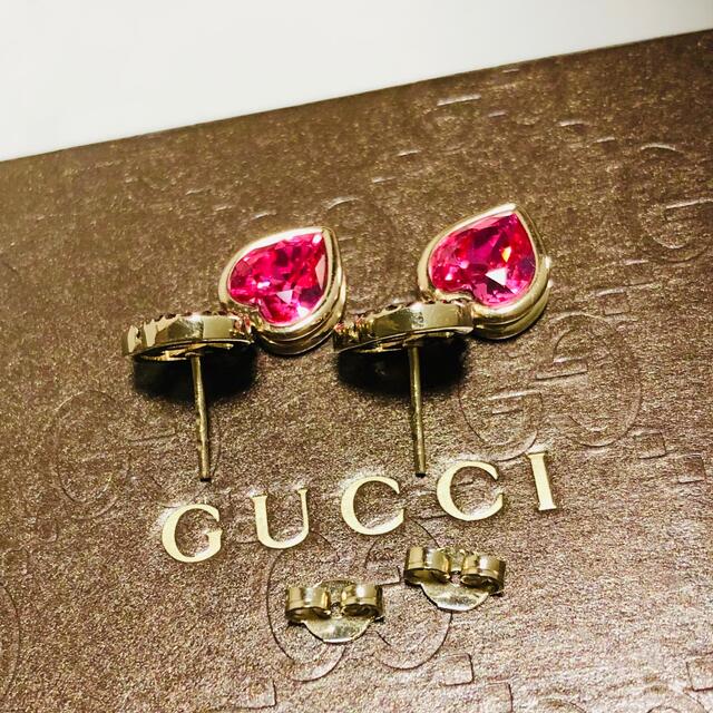 Gucci(グッチ)のグッチ　ピアス　ハート　GG スイング　ゴールド　金　ピンク　ストーン　石　☆ レディースのアクセサリー(ピアス)の商品写真