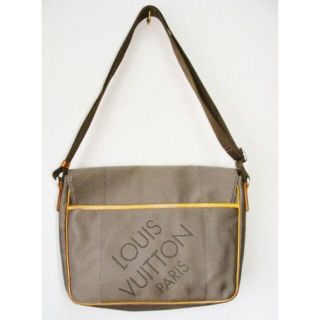 ルイヴィトン(LOUIS VUITTON)のルイヴィトンM93226ダミエジェアンメサジェNMジャガードロゴショルダーバッグ(メッセンジャーバッグ)