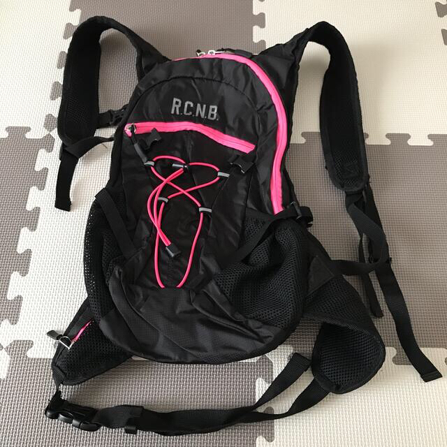 R.C.N.B ランニングリュック スポーツ/アウトドアのランニング(その他)の商品写真