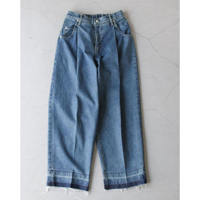 NEONSIGN / UNHEMMED WIDE DENIM SLACKS