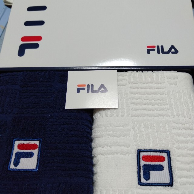 FILA(フィラ)の「147」　フィラタオルハンカチ インテリア/住まい/日用品の日用品/生活雑貨/旅行(タオル/バス用品)の商品写真