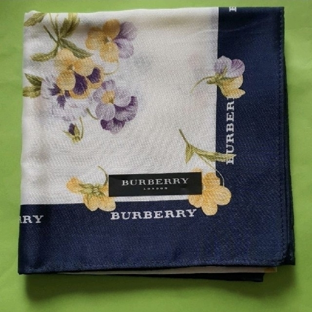 お買い得人気SALE BURBERRY バーバリー BURBERRY ハンカチ ３枚セット 上品な花柄 新品 シール付きの通販 by ゲナハ's  shop｜バーバリーならラクマ