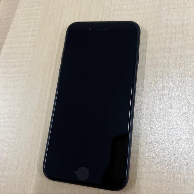 iPhone(アイフォーン)の🌸値下げ🌸 iPhone SE 64GB SIMフリー 黒 電池100% スマホ/家電/カメラのスマートフォン/携帯電話(スマートフォン本体)の商品写真