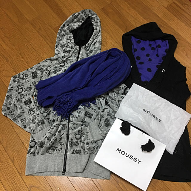 moussy(マウジー)のペコミさま専用！moussyパーカー&マフラー maisongilfyパーカー レディースのトップス(パーカー)の商品写真