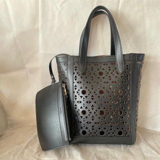 「SUMIYO様⭐︎完売希少MaxMaraのカットワーク黒レザートート